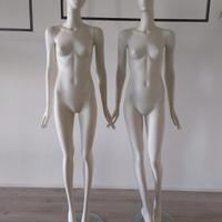 2 manichini donna usati 