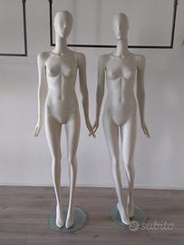 2 manichini donna usati 