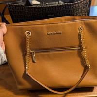 Borsa shopping M. Kors e Replay