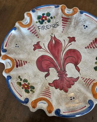 Patto in ceramica da parete con Giglio fiorentino