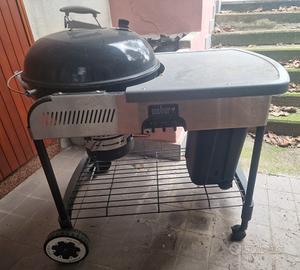 Barbecue Weber Performer  Premium  accessoriato