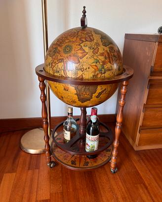 Mappamondo/bar in legno