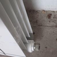 Radiatore di alluminio con 5 elementi