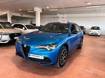 Alfa Romeo Stelvio VELOCE 2.0 Turbo AT8 Q4 SPOTICA