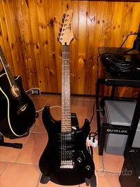Yamaha ERG121C + Amp GA15 + Pedale Mooer
