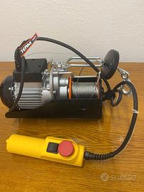montacarichi elettrico 250 kg