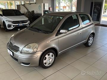 Toyota Yaris 3p 1.0 Sol Frizione Nuova