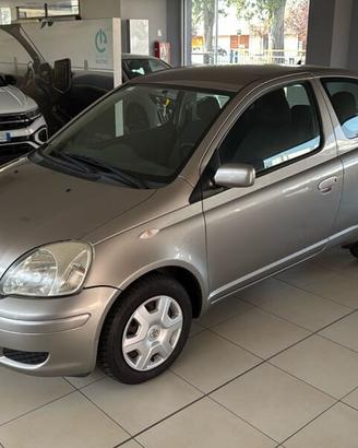 Toyota Yaris 3p 1.0 Sol Frizione Nuova