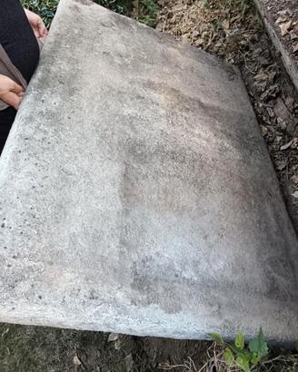 Losa in pietra per tavolo da giardino