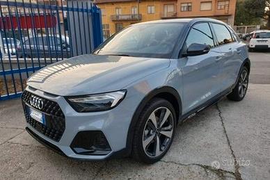 DISPONIAMO DI RICAMBI AUTO Audi A1 82a 2018 2019 2