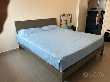 Letto matrimoniale + materasso memory 160×190 + re