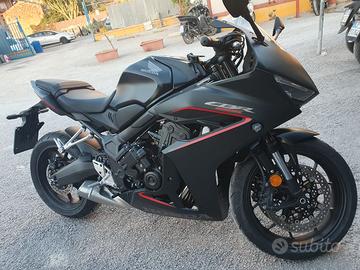 Honda Cbr 650R E-clutch