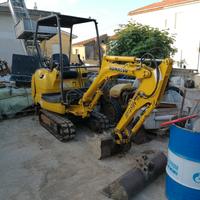 Escavatore komatsu PC12R 8