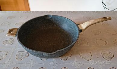 Padella Wok in pietra lavica 32 cm
