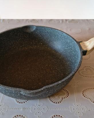 Padella Wok in pietra lavica 32 cm