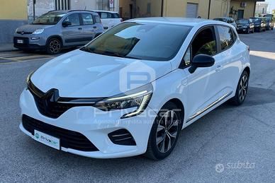 RENAULT Clio Blue dCi 100 CV 5 porte Evolution