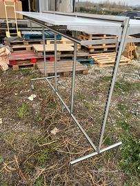 Stand appendiabiti modulabili