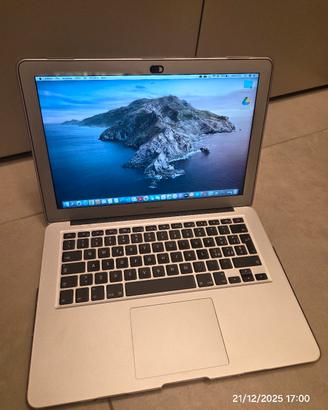 MacBook Air 13"  - Come Nuovo + accessori
