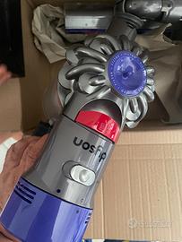Dyson V7