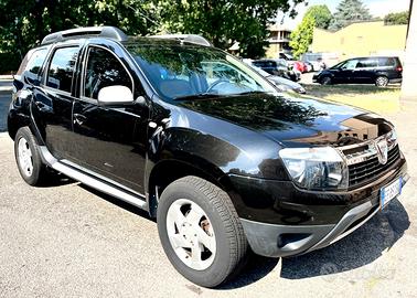 Dacia Duster 1.6 110CV 4x4 interni in pelle full