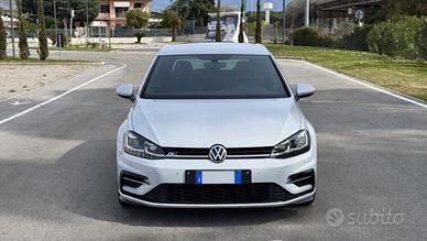Volkswagen Golf 7.5 R-line 2.0 tdi dsg nuovo