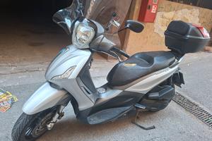 Beverly 300