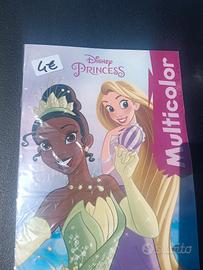 Libro da colorare Principesse con le matite 