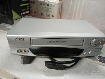 lettore videoregistratore akai + 20 vhs