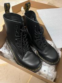 Scarpe Dr.  Martines