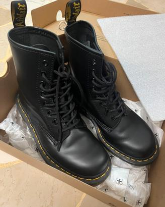 Scarpe Dr.  Martines