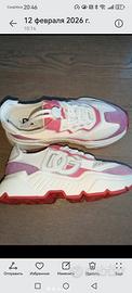 Sneakers da donna.