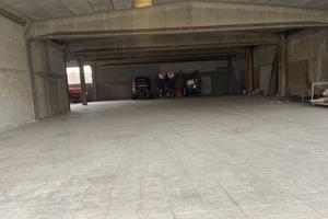 Immobile di 1000 m² a Cabiate