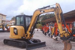 Miniescavatore usato CATERPILLAR 305E.CR