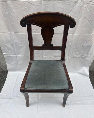 Sedia d'epoca antica in legno massello e tessuto
