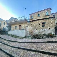 3 LOCALI A SANTA MARINA