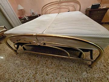 Letto in Ottone con Rete Motorizzata Duomo Futura