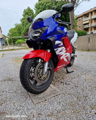 Honda cbr 600 f