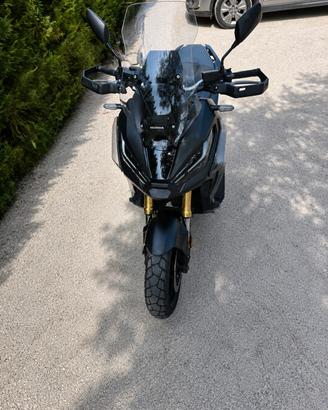 Honda X-ADV 750 – 2023 – 21.000 km – Garanzia 2029