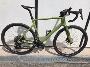 Scott addict gravel axs disco