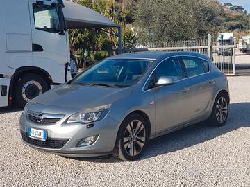 OPEL ASTRA 2009