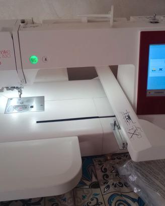 Ricamatrice Elna 830l exspressive
