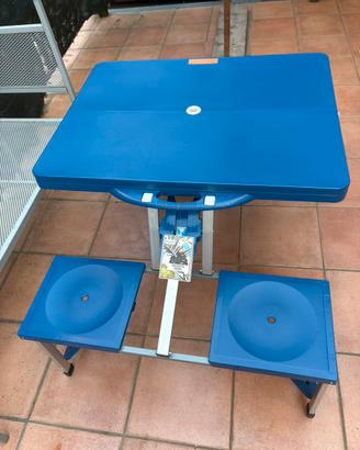 Tavolino pieghevole con 4 sedie per pic nic