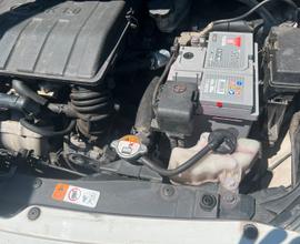 Hyundai i10 1.0 GPL da rifare valvole e testa