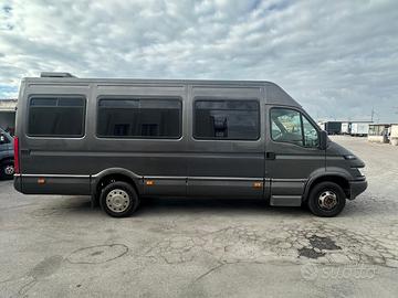 Iveco daily Minibus Autobus 19 posti