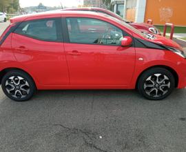 TOYOTA Aygo 2ª serie - 2021