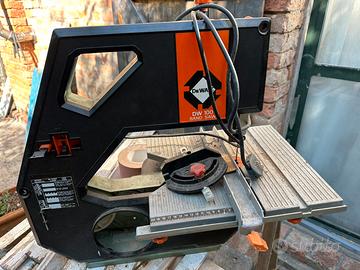 Sega circolare De Walt DV 100 da sistemare