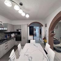 Appartamento ristrutturato immerso nel verde con g