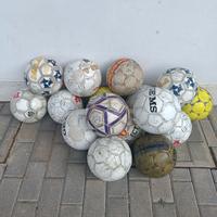 Stock palloni da calcio a 5
