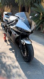 Yamaha YZF R6 - 2004 (PERFETTA)