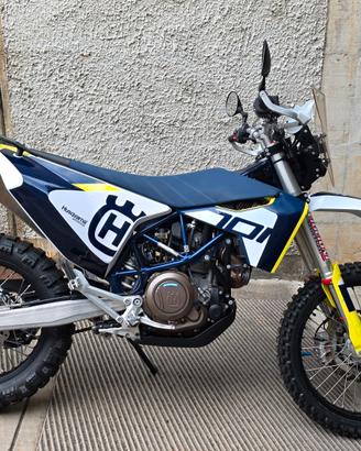 HUSQVARNA 701 ENDURO 2024